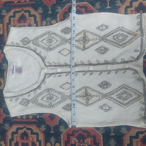 Vintage Worthington Beaded Sweater Vest size Small - Picture 4 of 6